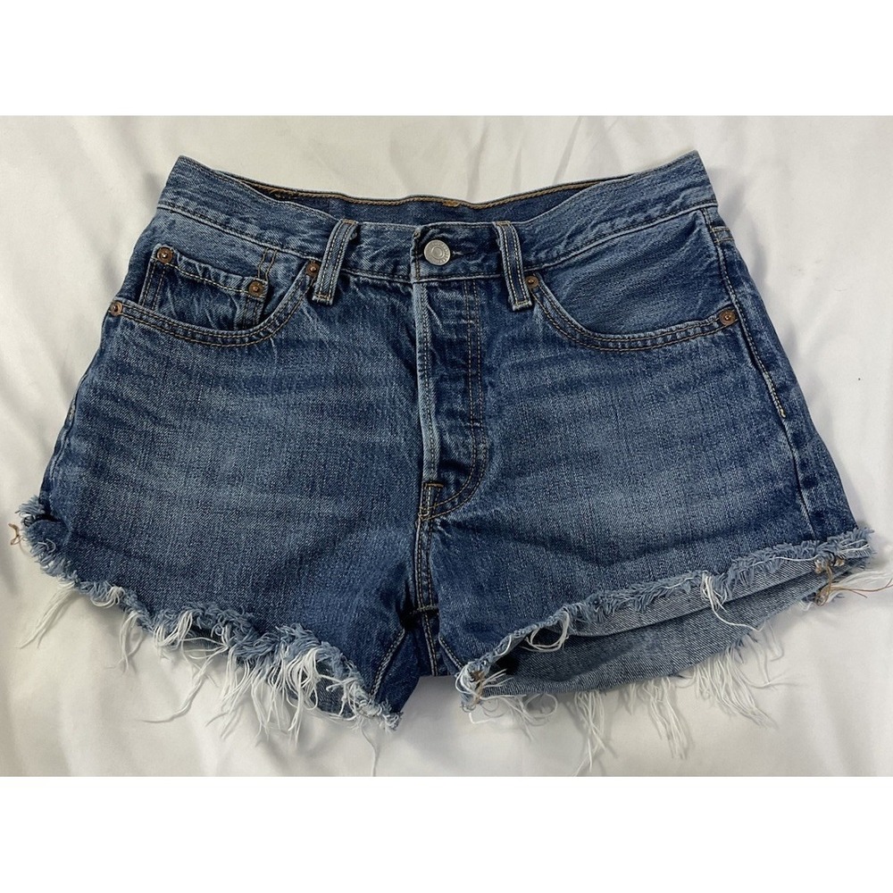 Levi's 501 Denim Cut Off Fringe Med Wash Shorts Women's Size 26 Casual 172